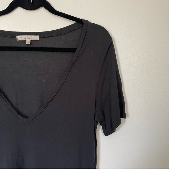 Truly Madly Deeply | Black Deep V-Neck Tee | Size Medium - Picture 4 of 10